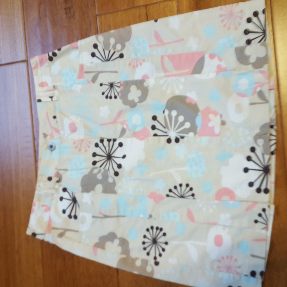 Ann Taylor LOFT retro print skirt, size 4